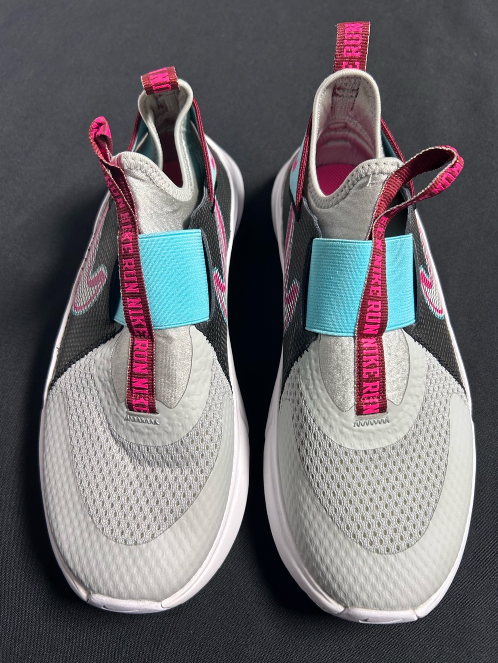 NWOB Nike Flex Plus SE Grey Pink Turquoise 5Y (Women’s 6.5)